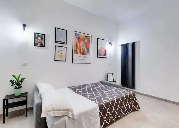 Vatican Modern 3br With Comfort & Space Rom
