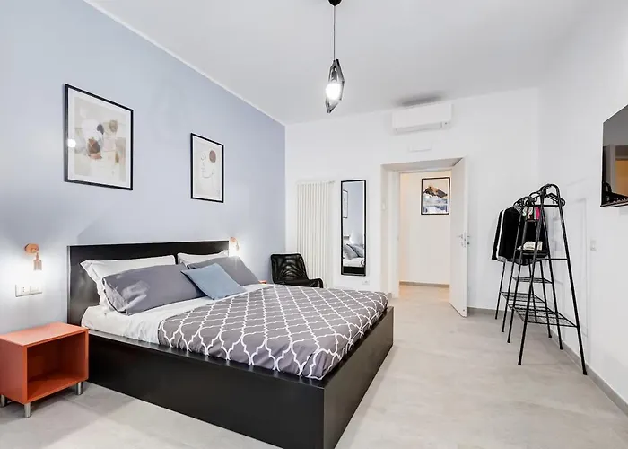 Vatican Modern 3br With Comfort & Space Apartment