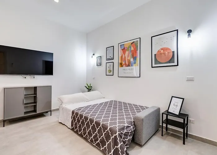 Vatican Modern 3br With Comfort & Space Apartment *