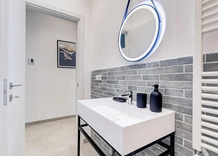Vatican Modern 3br With Comfort & Space