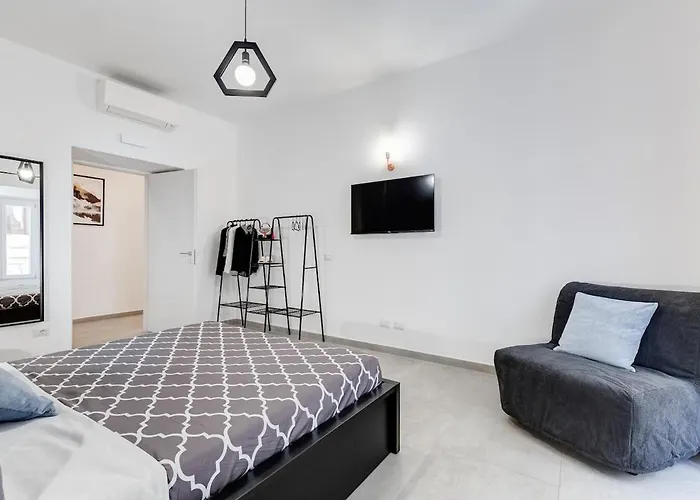Apartment Vatican Modern 3br With Comfort & Space *